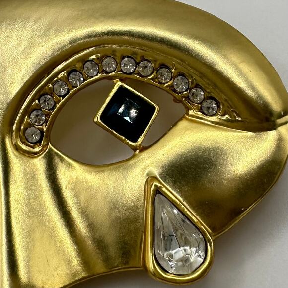 Vintage gold tone clear blue rhinestones teardrop crying masquerade mask brooch - Picture 4 of 7